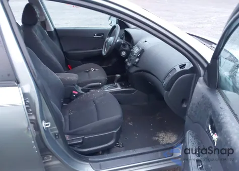 2010 Hyundai Elantra Touring Gls from USA, damaged, VIN KMHDC8AE3AU072933